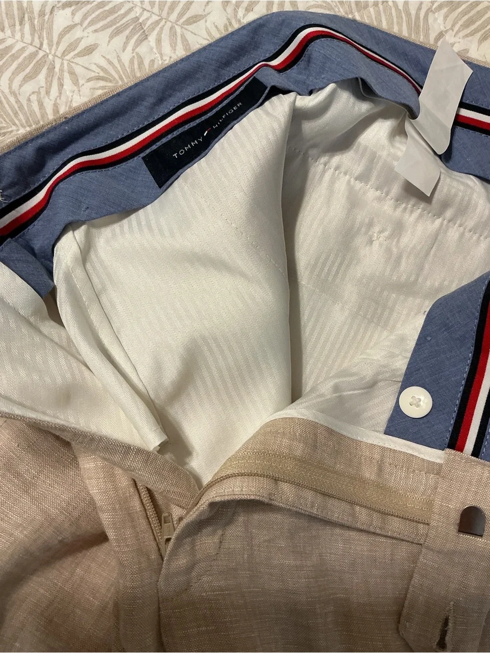 Tommy Hilfiger Men's Dress Pants in Light Taupe- NWOT 31x30
